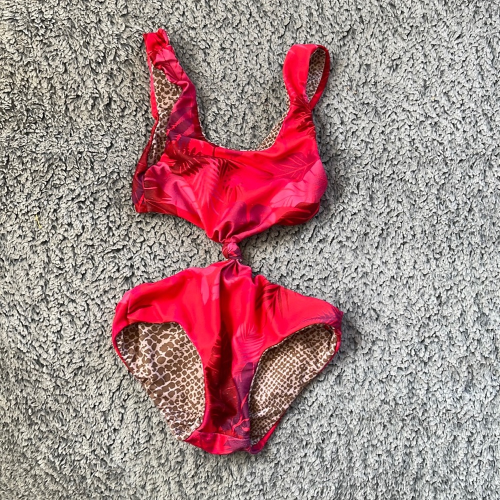 Sold **Acacia honey suit